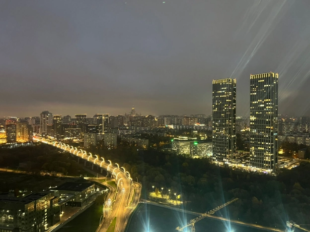 Купить квартиру в Москве. Вариант № 8425498, 32, площадь -  квм, цена 30000000 рублей