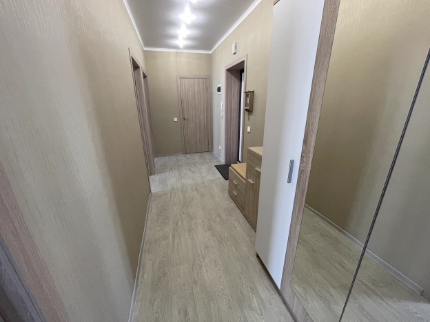 Купить двухкомнатную квартиру на улице Виктора Гакуна в Калининграде. Вариант № 337949, 13, площадь -  квм, цена 9100000 рублей