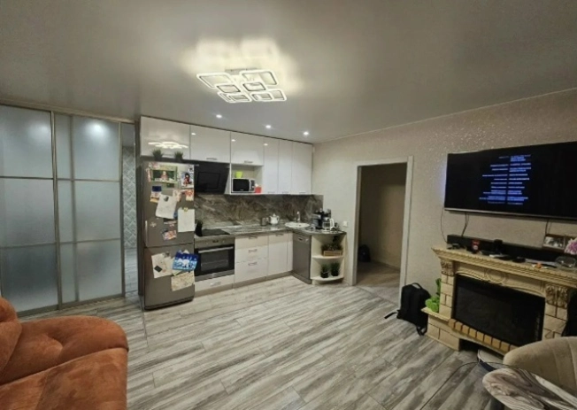 Купить квартиру в Кемерове. Вариант № 10339040, 2, площадь -  квм, цена 5850000 рублей