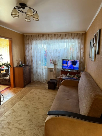 Купить трехкомнатную квартиру на вторичке в Белгородской области. Вариант № 43972, 0, площадь - квм, цена 2900000 рублей