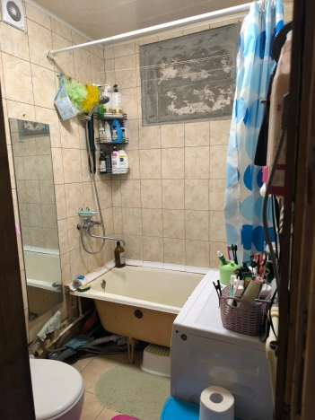 Купить двухкомнатную квартиру в Калужской области. Вариант № 8769260, 8, площадь -  квм, цена 3900000 рублей