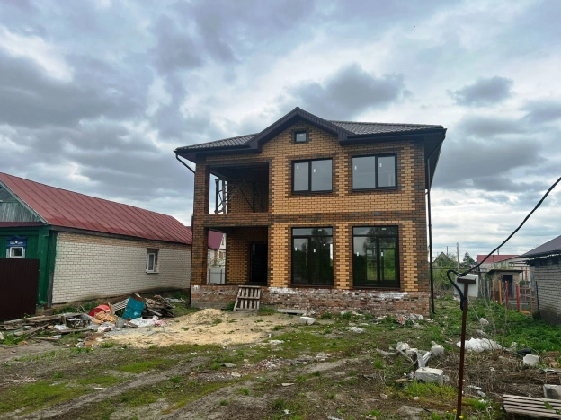 Купить дом на улице Спортивная в Пензенской области. Вариант № 962, 4, площадь - квм, цена 9000000 рублей