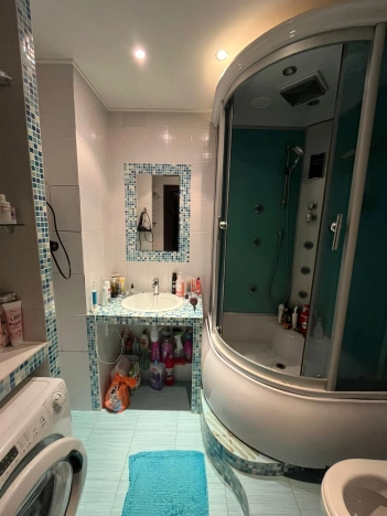 Купить квартиру на улице Виктора Уса в Новосибирске. Вариант № 2666281, 4, площадь -  квм, цена 2750000 рублей