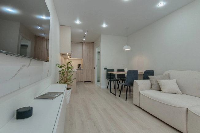 Купить однокомнатную квартиру на улице Возрождения в Вологде. Вариант № 59005, 7, площадь -  квм, цена 6360000 рублей