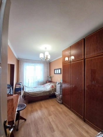 Купить трехкомнатную квартиру на улице Ильи Мухачева в Бийске. Вариант № 22618, 12, площадь -  квм, цена 5749000 рублей