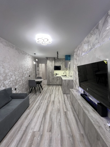 Купить квартиру в Вологодской области. Вариант № 10214418, 2, площадь -  квм, цена 6170000 рублей