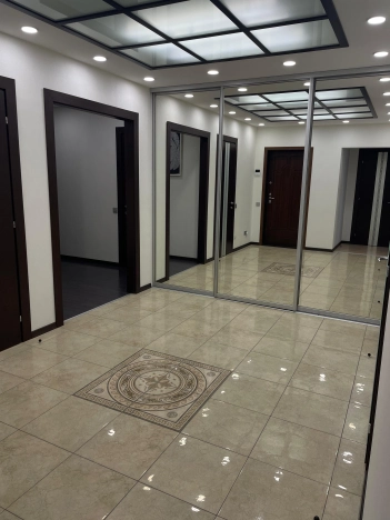 Купить квартиру в Кемерове. Вариант № 8532118, 17, площадь -  квм, цена 17900000 рублей