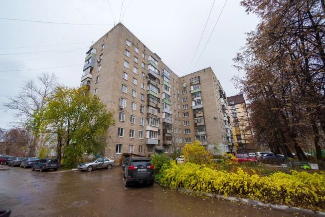 Купить однокомнатную квартиру в районе Железнодорожный в Рязани. Вариант № 8599933, 14, площадь -  квм, цена 3200000 рублей