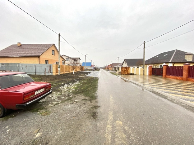 Купить дом на улице Раздольная в Строителе. Вариант № 32403, 6, площадь -  квм, цена 4100000 рублей