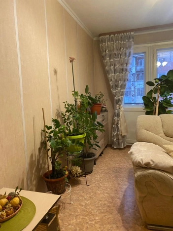 Купить трехкомнатную квартиру в Новосибирской области. Вариант № 9935229, 8, площадь -  квм, цена 4500000 рублей