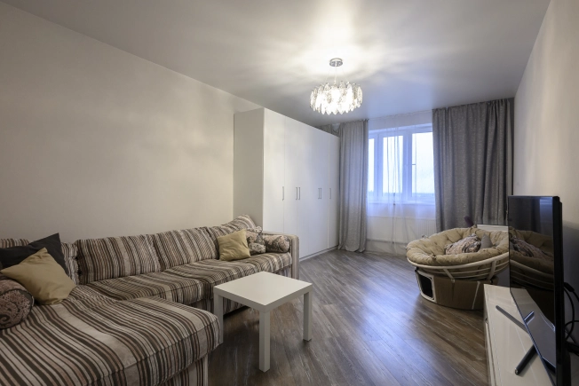 Купить двухкомнатную квартиру на вторичке в Пушкине. Вариант № 10016897, 26, площадь -  квм, цена 9750000 рублей