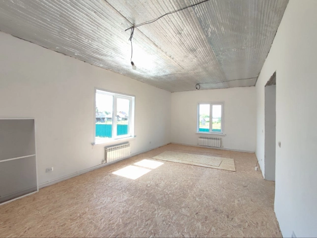 Купить дом на улице Набережная в Тюменской области. Вариант № 45625, 0, площадь -  квм, цена 5300000 рублей