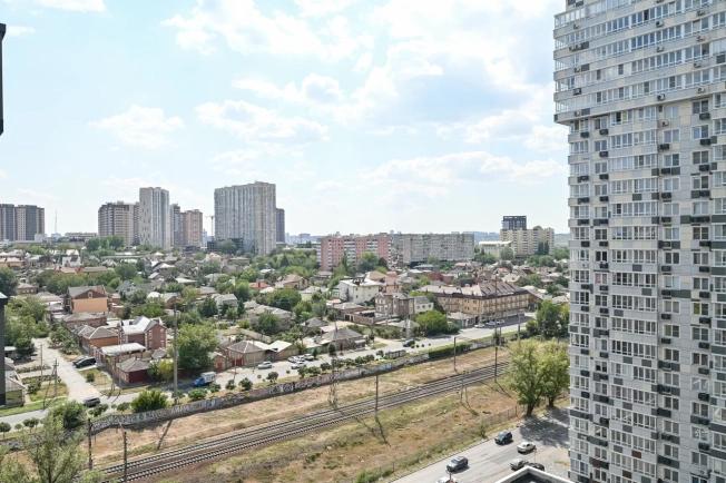 Купить однокомнатную квартиру в районе Октябрьский в Ростове-на-Дону. Вариант № 2501572, 5, площадь -  квм, цена 6500000 рублей