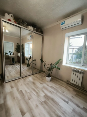 Купить трехкомнатную квартиру на улице Олега Кошевого в Керчи. Вариант № 14522, 2, площадь -  квм, цена 5600000 рублей