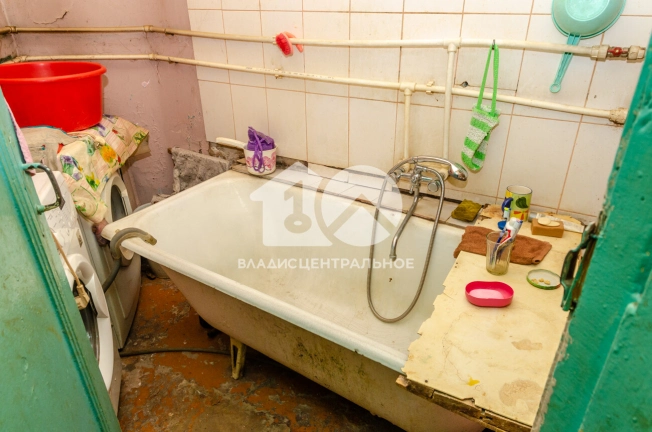 Купить четырехкомнатную квартиру в Новосибирской области. Вариант № 9889319, 21, площадь -  квм, цена 6500000 рублей