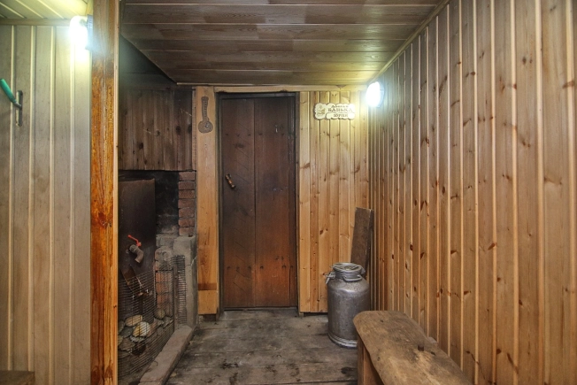 Купить дом у метро Золотая нива в Новосибирске. Вариант № 14033, 36, площадь -  квм, цена 13000000 рублей