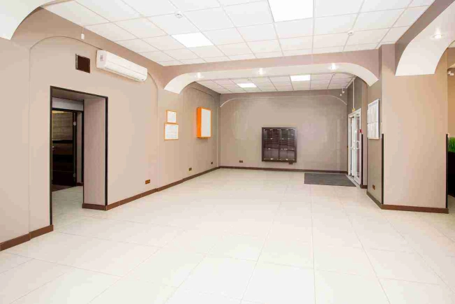 Снять торговые помещения в Микрорайоне Богдана Хмельницкого в Новосибирске. Вариант № 3018, 3, площадь -  квм, цена 750000 рублей