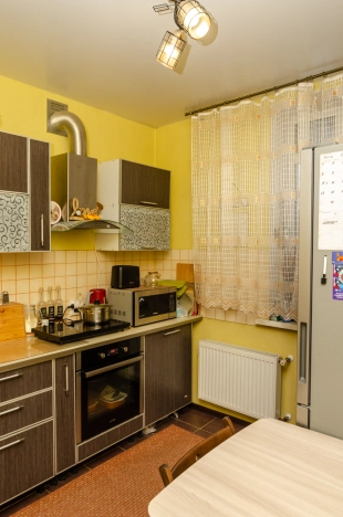 Купить квартиру на улице В. Высоцкого в Новосибирске. Вариант № 36532, 5, площадь -  квм, цена 6270000 рублей