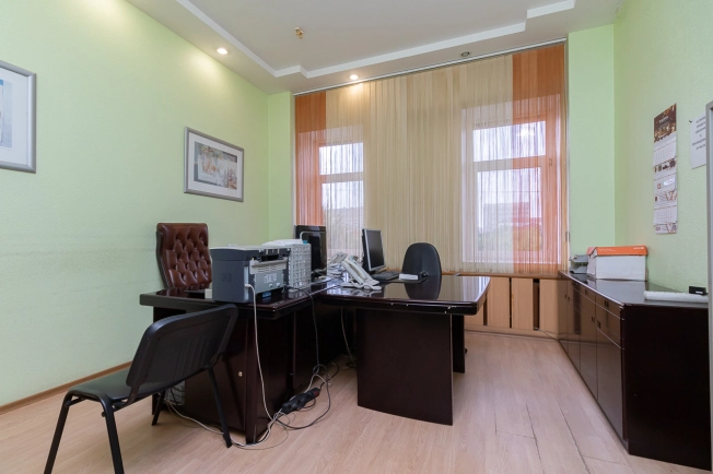 Купить коммерческую недвижимость свободного назначения в Омске. Вариант № 10108, 9, площадь -  квм, цена 49000000 рублей