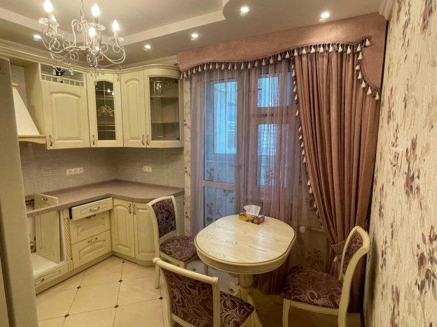 Купить многокомнатную квартиру на вторичке на улице Прибрежная в Москве. Вариант № 10497284, 1, площадь -  квм, цена 37500000 рублей