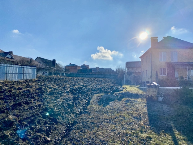 Купить земельный участок в Микрорайоне Юго-Западный-2.2 в Белгороде. Вариант № 20940, 2, площадь -  квм, цена 1800000 рублей