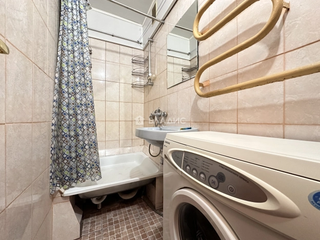 Купить однокомнатную квартиру у метро Выборгская в Санкт-Петербурге. Вариант № 52229, 12, площадь -  квм, цена 6200000 рублей