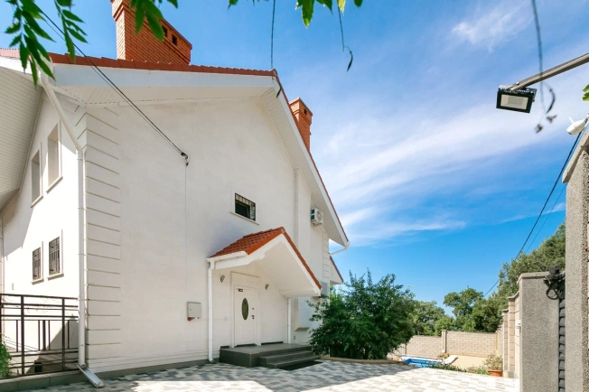 Купить дом в Севастополе. Вариант № 32104, 27, площадь -  квм, цена 67000000 рублей