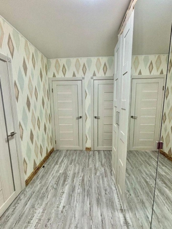 Купить квартиру в Москве. Вариант № 10011784, 8, площадь -  квм, цена 19100000 рублей