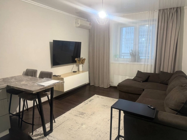 Снять квартиру в Тобольске. Вариант № 10355688, 0, площадь -  квм, цена 45000 рублей