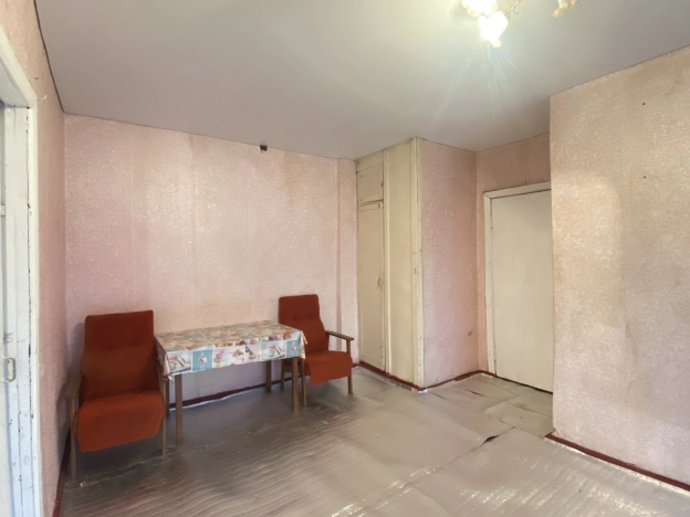 Купить четырехкомнатную квартиру в Рязанской области. Вариант № 10442980, 1, площадь -  квм, цена 1200000 рублей