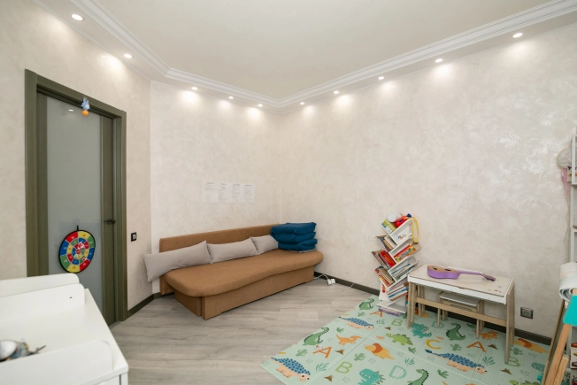 Купить квартиру на улице Маяковского в Республике Крым. Вариант № 1133903, 17, площадь -  квм, цена 17000000 рублей