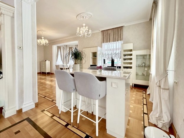 Снять дом в Москве. Вариант № 5794389, 1, площадь - квм, цена 590000 рублей