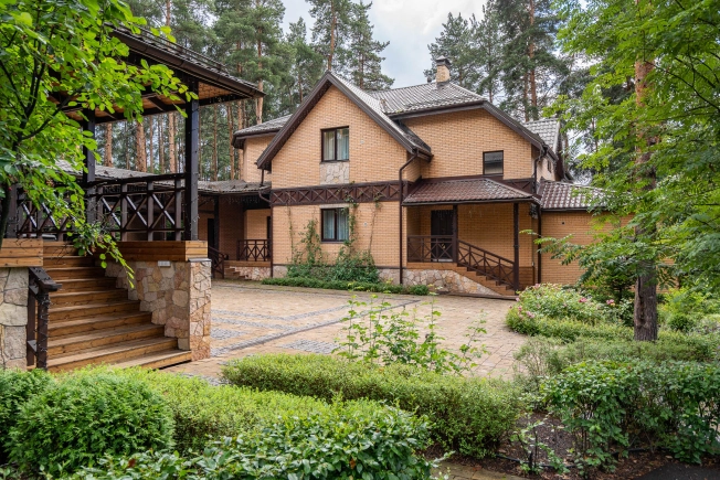 Купить дом на улице Колтушское шоссе в Всеволожске. Вариант № 297517, 13, площадь -  квм, цена 178000000 рублей