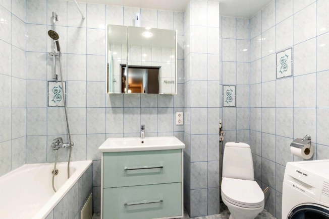 Купить трехкомнатную квартиру в Новосибирской области. Вариант № 10423096, 15, площадь -  квм, цена 10750000 рублей