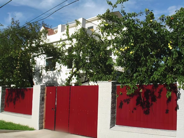 Купить дом на улице Выборгское шоссе в Санкт-Петербурге. Вариант № 47071, 1, площадь -  квм, цена 95000000 рублей