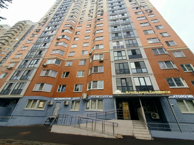 Купить однокомнатную квартиру на улице Северный проезд в Балашихе. Вариант № 6914654, 17, площадь -  квм, цена 7990000 рублей