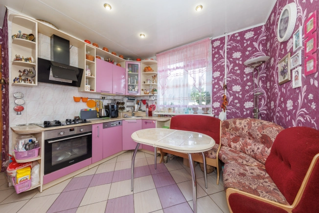 Купить дом на улице Берёзовая в Брянской области. Вариант № 6854, 6, площадь -  квм, цена 12999000 рублей