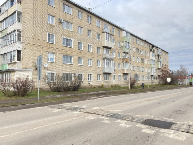 Купить трехкомнатную квартиру в Рязанской области. Вариант № 8906235, 23, площадь -  квм, цена 2300000 рублей