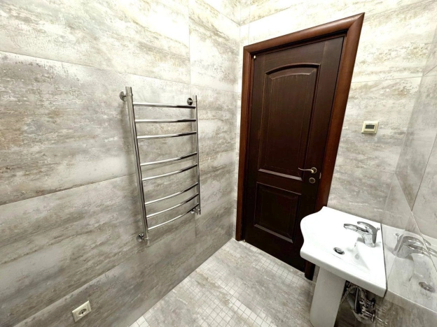 Купить квартиру в Москве. Вариант № 8011539, 4, площадь - квм, цена 87000000 рублей