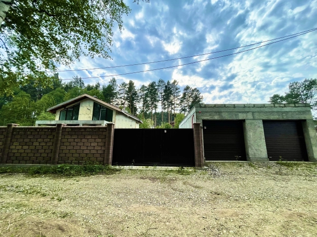 Купить дом на улице Лесная в Иркутской области. Вариант № 46570, 26, площадь -  квм, цена 17150000 рублей