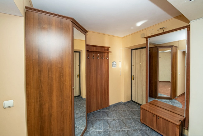 Купить трехкомнатную квартиру на улице Германа Лопатина в Нижнем Новгороде. Вариант № 26123, 4, площадь -  квм, цена 15700000 рублей