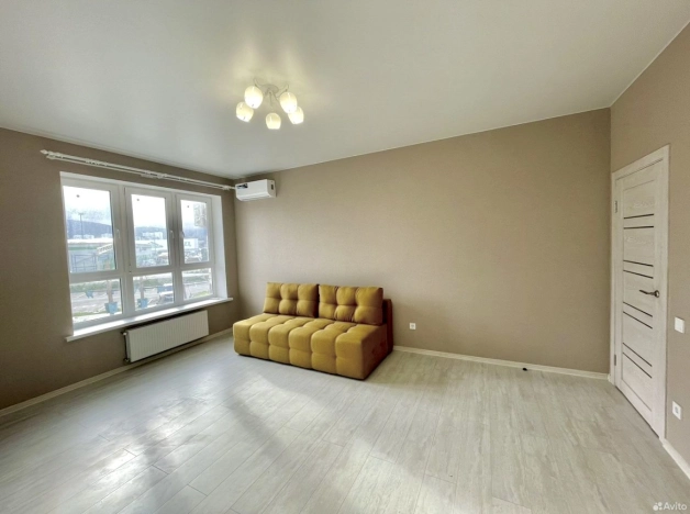 Купить трехкомнатную квартиру на улице Новороссийское шоссе в Краснодарском крае. Вариант № 213365, 2, площадь -  квм, цена 13900000 рублей