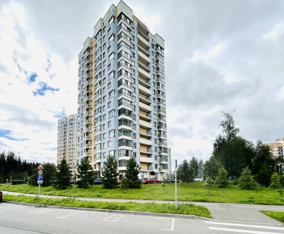 Купить квартиру в Москве. Вариант № 2487818, 46, площадь -  квм, цена 26300000 рублей