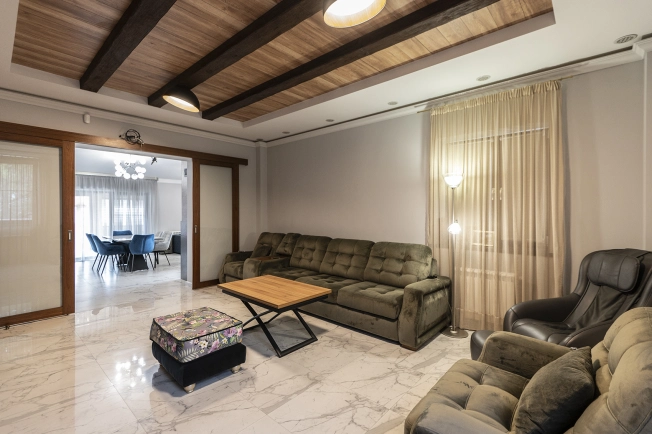 Купить дом в Москве. Вариант № 13726, 23, площадь - квм, цена 31000000 рублей