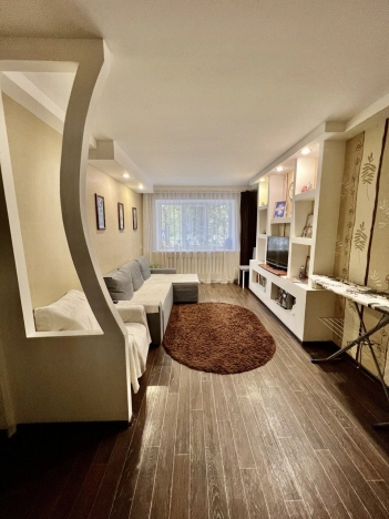 Купить трехкомнатную квартиру в Микрорайоне Южный, Ковров в Коврове. Вариант № 518, 6, площадь -  квм, цена 4300000 рублей