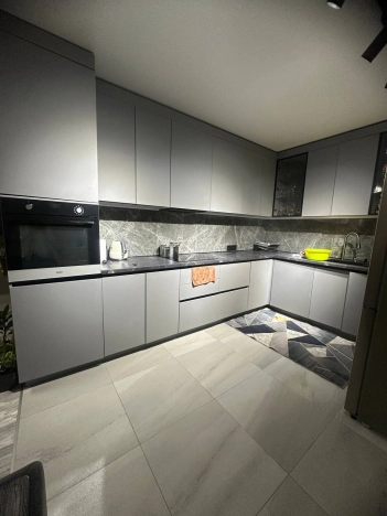 Купить трехкомнатную квартиру на улице Норильская в Улан-Удэ. Вариант № 5538183, 9, площадь -  квм, цена 10600000 рублей