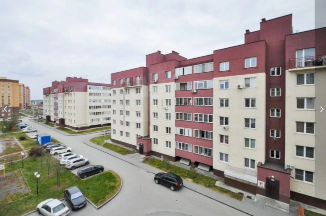 Купить трехкомнатную квартиру в районе Ленинский в Новосибирске. Вариант № 54736, 4, площадь -  квм, цена 8200000 рублей