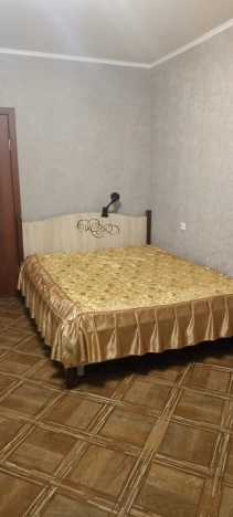 Снять квартиру в Тобольске. Вариант № 9435720, 6, площадь -  квм, цена 32000 рублей