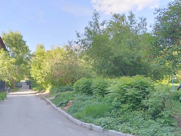 Купить трехкомнатную квартиру в районе Ленинский в Новосибирске. Вариант № 37780, 4, площадь -  квм, цена 4600000 рублей