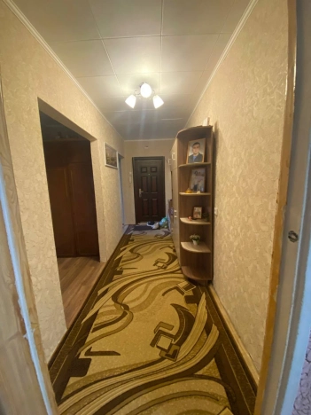 Купить трехкомнатную квартиру в Белгородской области. Вариант № 10025548, 7, площадь -  квм, цена 3700000 рублей